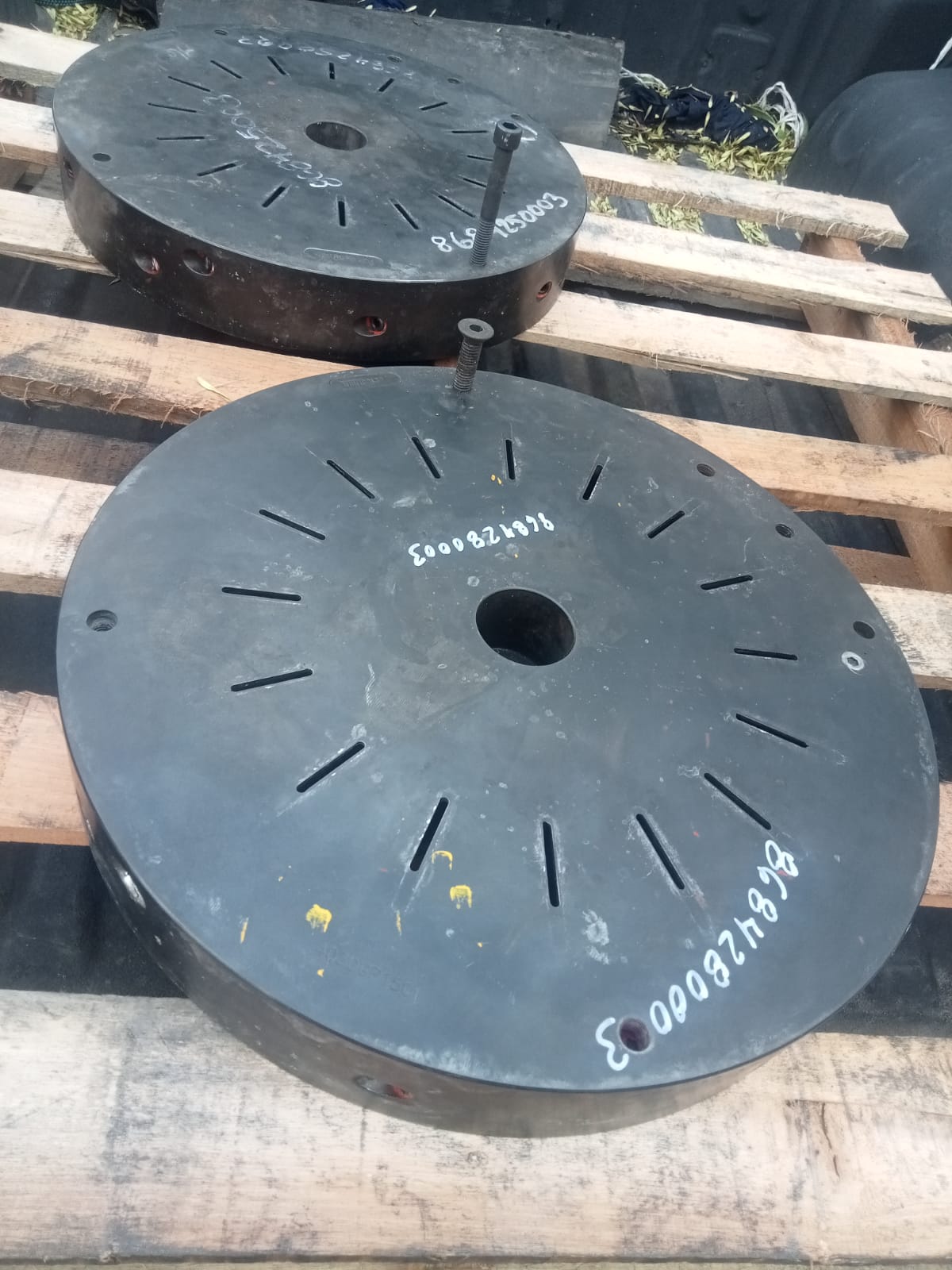 Discos ranurados de gran diámetro